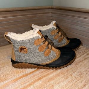 Sorel Out N About Plus Quarry Boot EUC